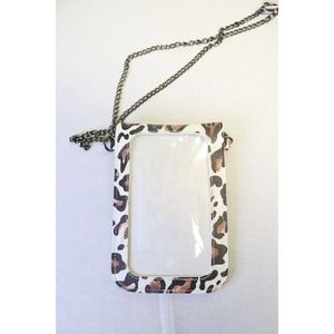Save the girls crossbody purse white and leopard Box D
